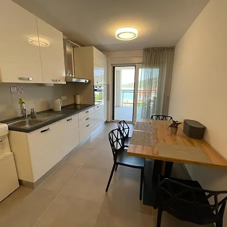 Markioli Apartment *